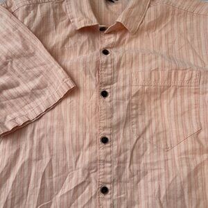 Mens Patagonia Peach Colored Short Sleeve Button-down Shirt Size Small